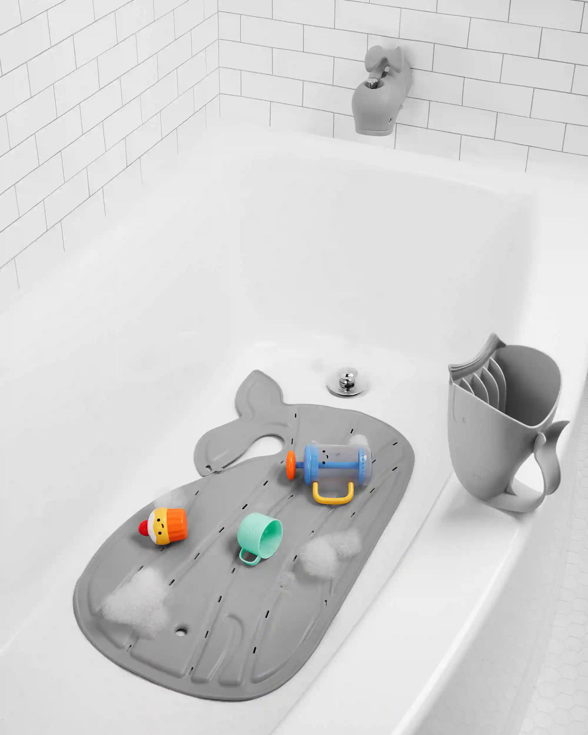 Moby Waterfall Bath Rinser - Grey