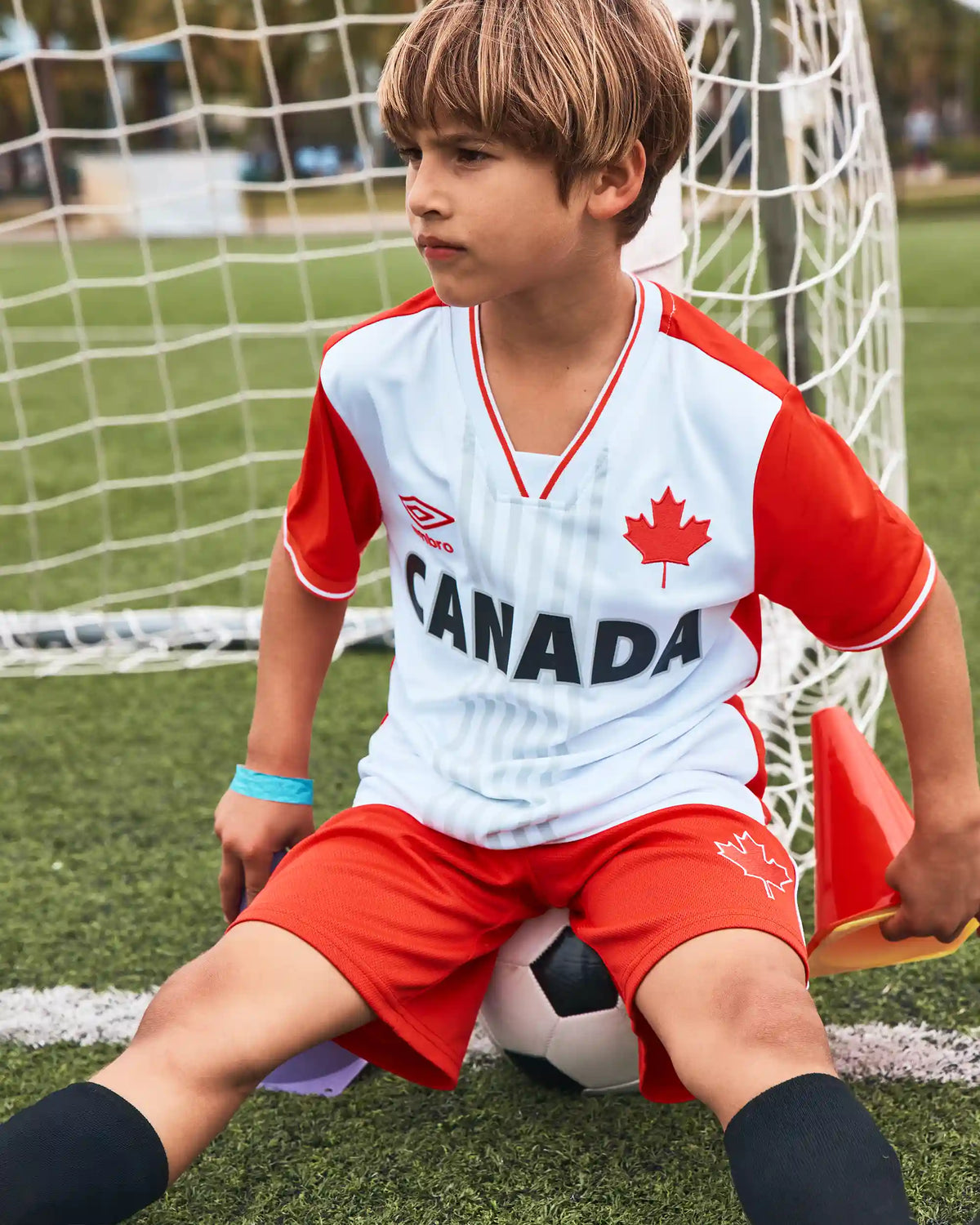 Kids Umbro Canada Mesh Soccer Shorts - Red/White/Black